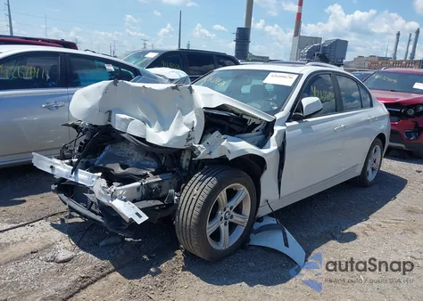 2015 BMW 328 Xi Sulev из США, поврежденный, VIN WBA3B5G53FNS15693